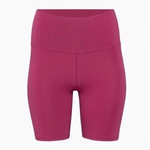 Aritzia TNA Hi-Rise 7" Short